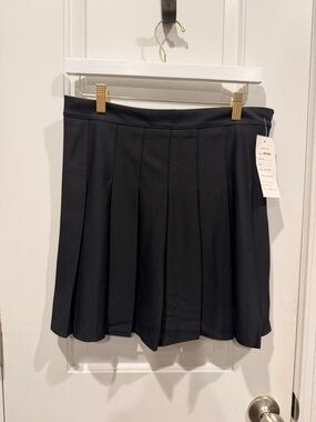 Women's Black Pleated Skirt